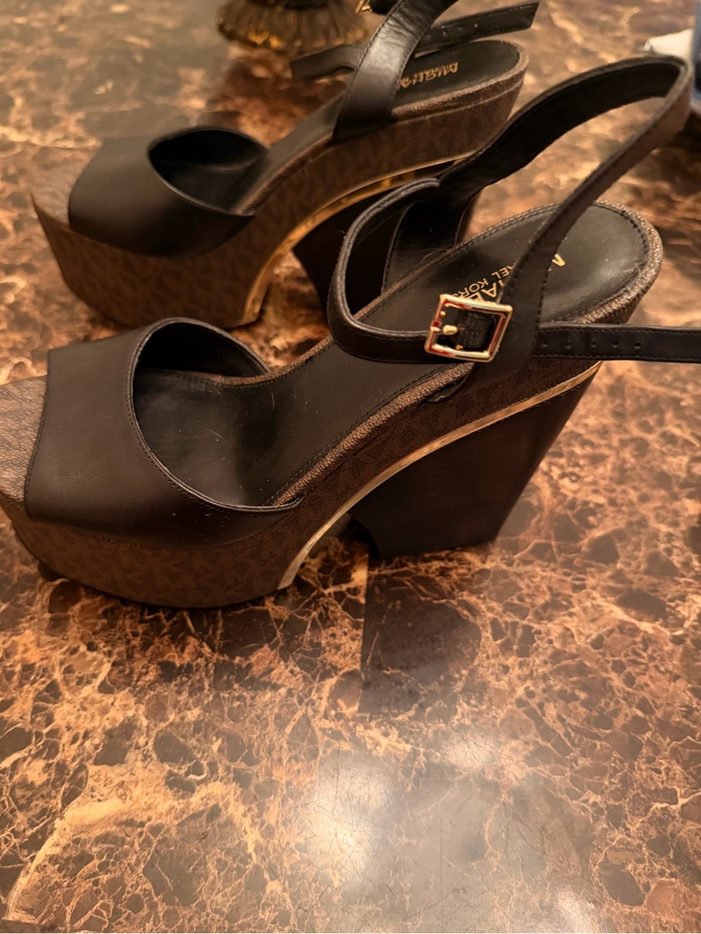 Luxury MICHAEL Michael KORS Platform Wedge Sandals 6.5 | Black + Brown | Gold - Picture 3 of 7
